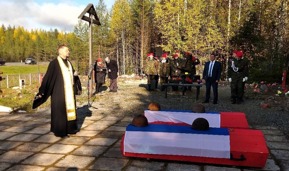 Останки 34 бойцов захоронили в Медвежьегорском районе
