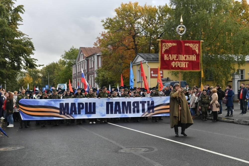 Маршем памяти прошли петрозаводчане в честь 75-летия освобождения города от оккупации