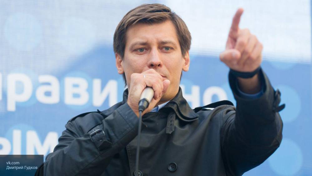 Канделаки разгромила Гудкова на дебатах по политическим вопросам
