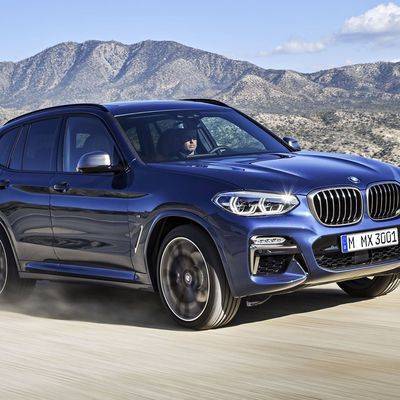 BMW объявила отзыв автомобилей в России из-за возможных дефектов подголовника