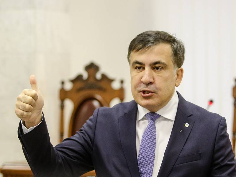 Саакашвили намерен вернуться в Грузию перед парламентскими выборами