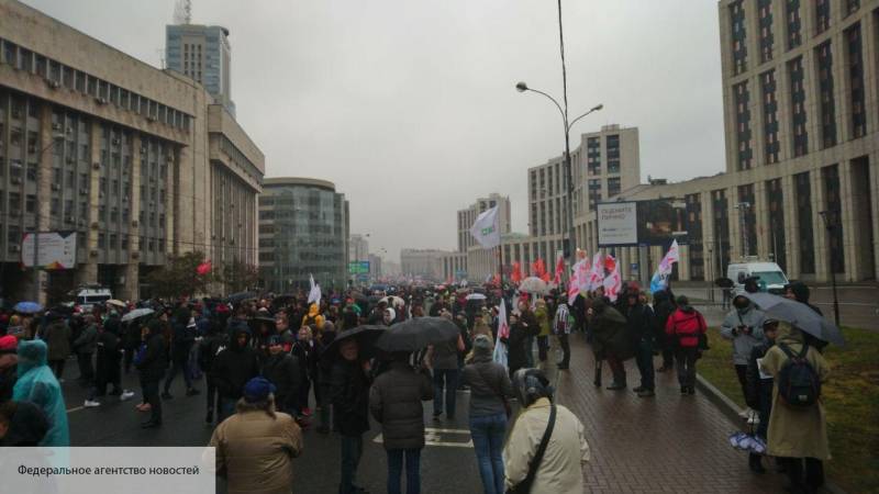 Западные СМИ используют митинги в Москве для вмешательства во внутренние дела России