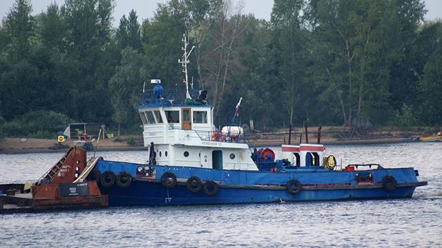 Катер частично затонул в Красноярском крае