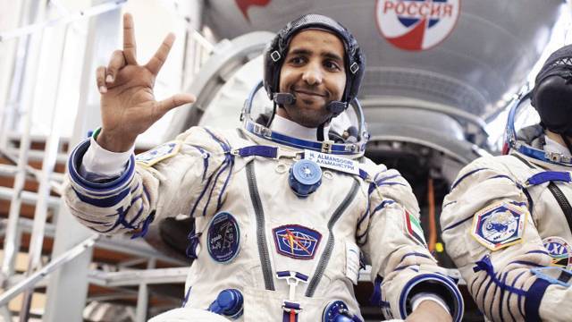 Первый космонавт ОАЭ рассказал, как изменился в космосе внешне