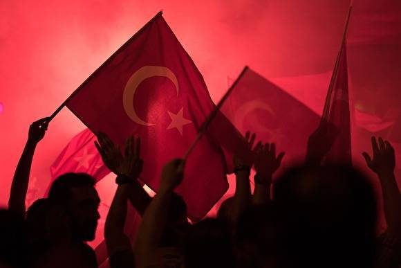 Эксперт: в Турции возможен новый переворот или его инсценировка