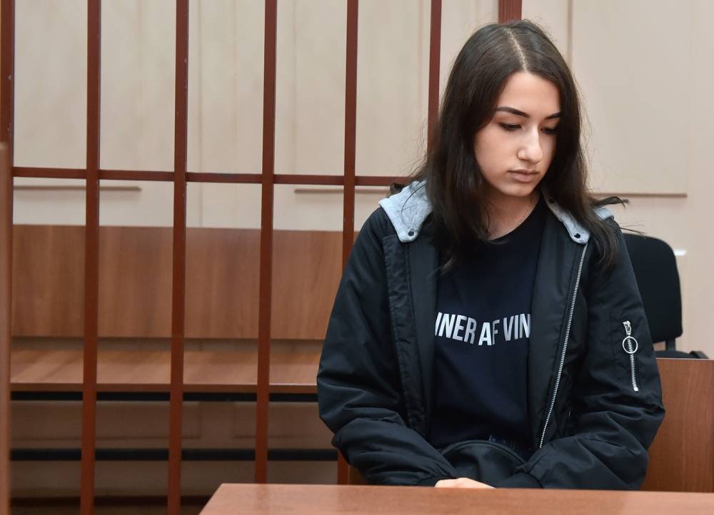 «Комсомольская правда» опубликовала видео с издевательствами Михаила Хачатуряна над дочерьми