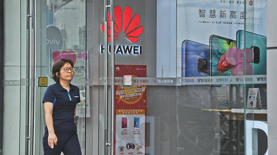 Президент Польши заявил о расследовании возможного шпионажа сотрудников Huawei