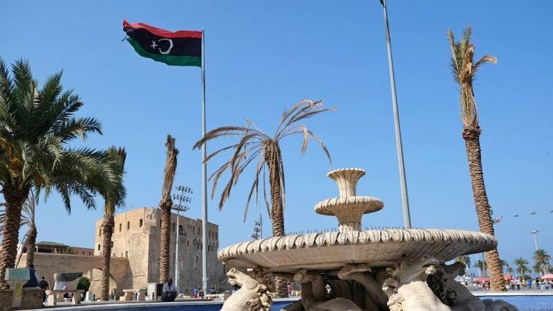 Спецкоры ФАН рассказали о «наличной» жизни в Триполи