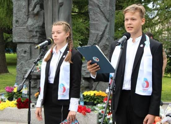 В Петербурге дети и взрослые почтили память жертв трагедии в Беслане