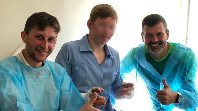 "Лидеры России" посетили в больнице спасенного на Эльбрусе мальчика