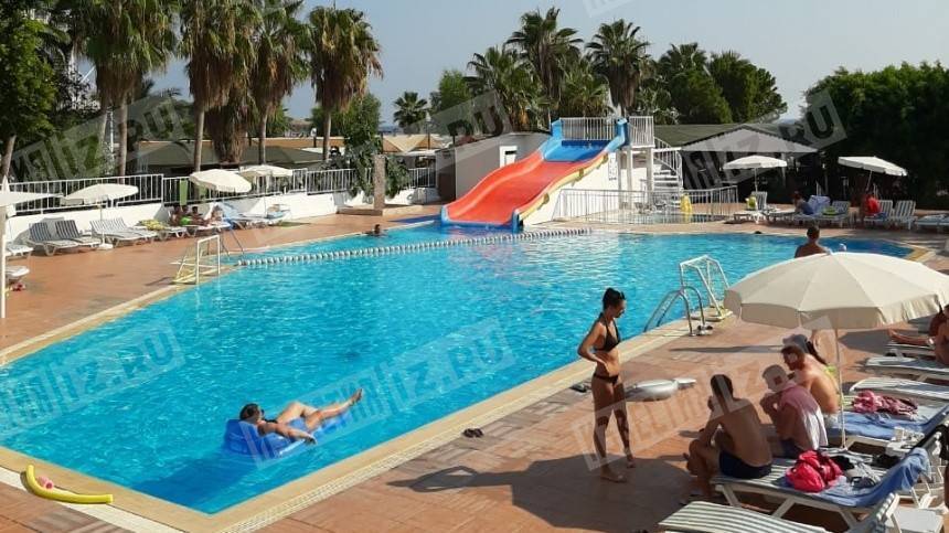 Пятилетняя девочка утонула в бассейне на турецком курорте