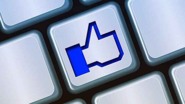 Facebook может скрыть счетчик лайков под публикациями