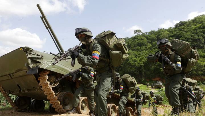 Венесуэла проведет военные учения на границе с Колумбией