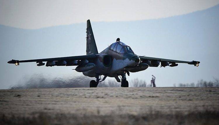 СМИ сообщили об обнаруженных пилотах разбившегося в Ставропольском крае Су-25УБ