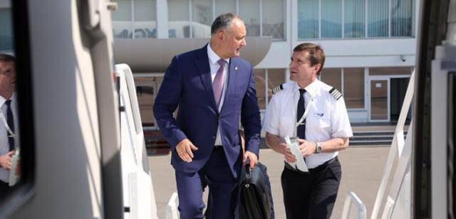 Президент Молдавии полетел в Москву решать проблему с газом
