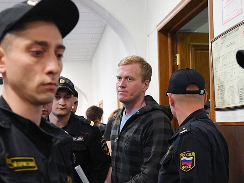Суд перевёл под домашний арест фигуранта дела о беспорядках Сергея Фомина