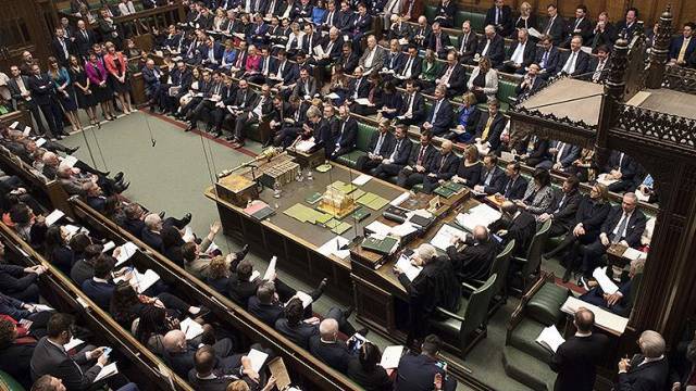 В парламенте Британии начали обсуждение закона о переносе Brexit