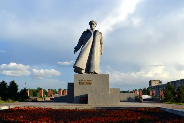 В Праге убрали строительные леса с памятника маршалу Коневу