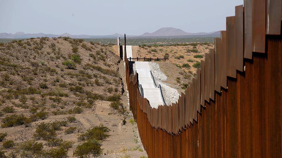 Пентагон разрешил использование $3,6 млрд на строительство стены с Мексикой