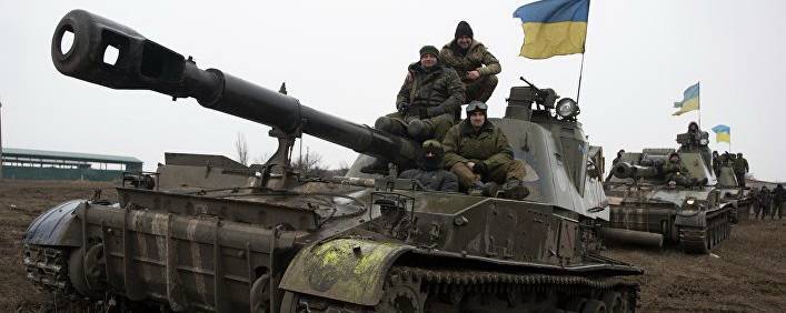 ВСУ гонят в Донбасс запрещенную технику, прикрываясь мирными жителями