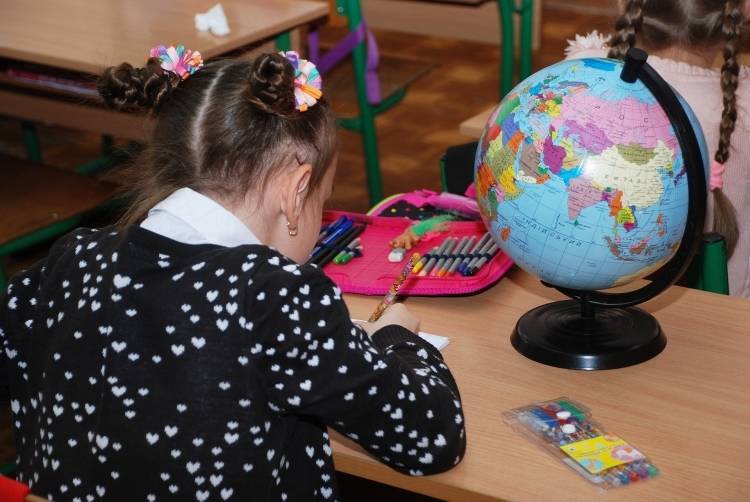 Кузбасские школьники будут учить географию по новому учебнику