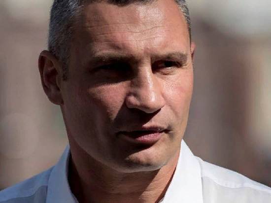 Кабмин Украины согласовал увольнение Кличко