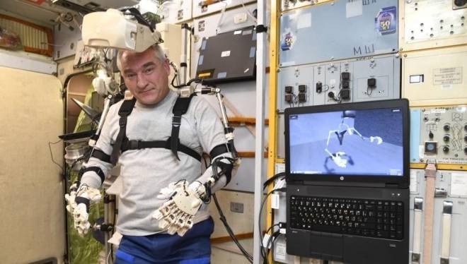 Космонавт РФ дал напутствие женщинам, мечтающим полететь в космос