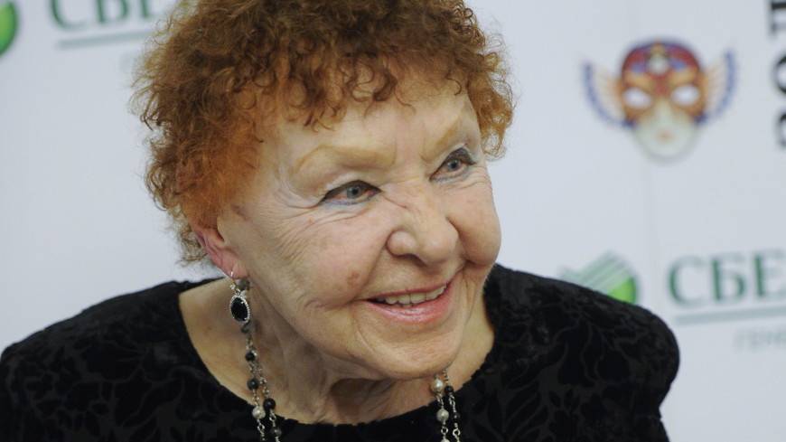 Путин поздравил актрису Нину Ургант с 90-летием, отметив ее большой талант