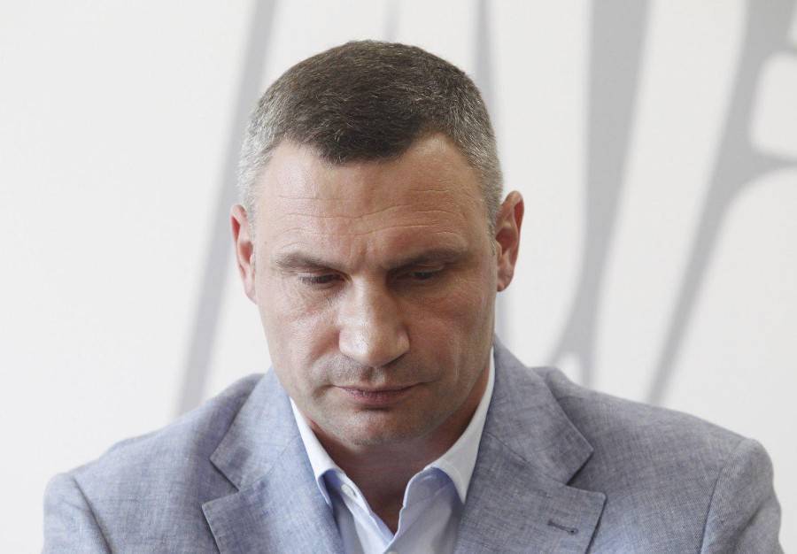 Кабмин Украины согласился уволить Кличко с поста главы Киева