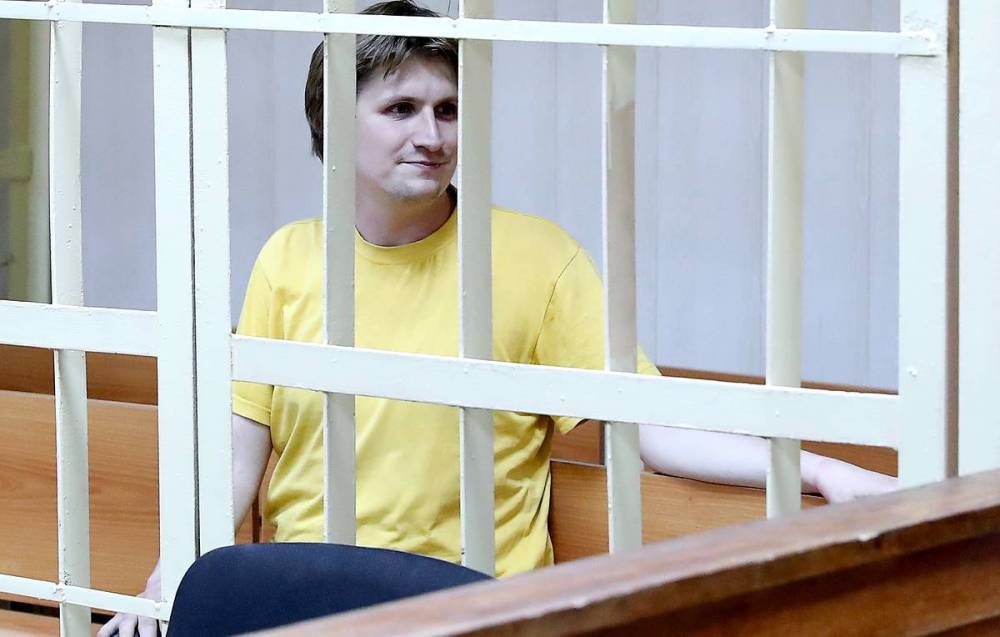Суд приговорил к 5 годам лишения свободы Владислава Синицу за твит про детей силовиков