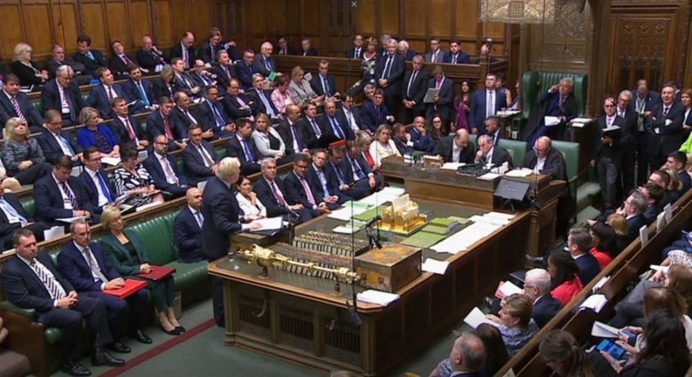 Британские депутаты приняли ко второму чтению законопроект об отсрочке Brexit
