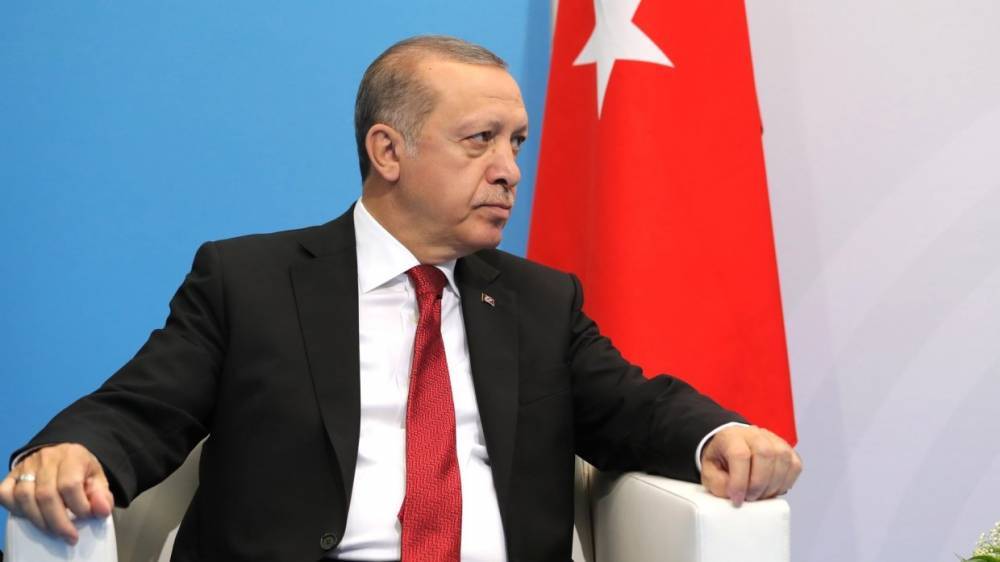 Эрдоган осудил США за авиаудар по Идлибу