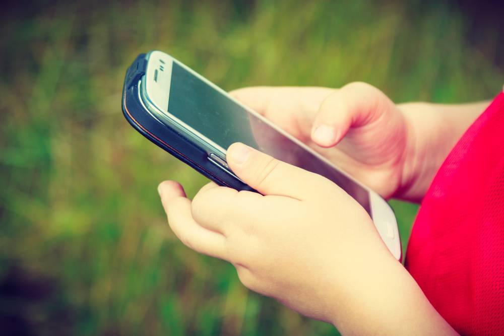 Ученые доказали негативное влияние сотовых телефонов на детей