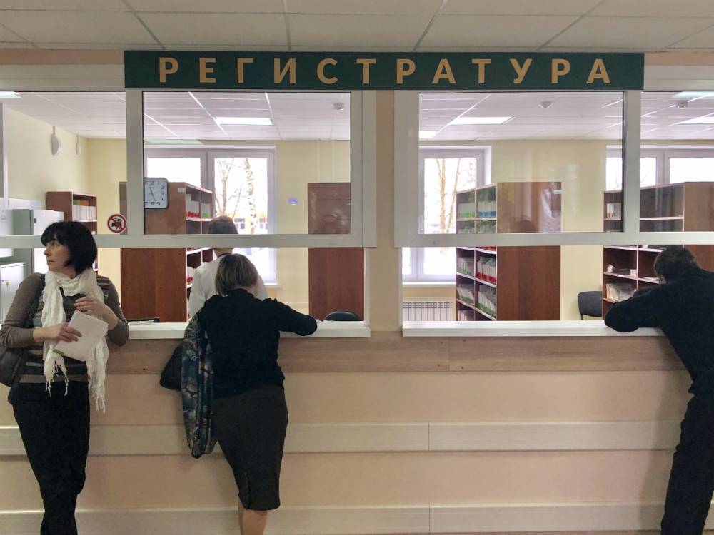 В петербургской поликлинике пенсионерка умерла в очереди к терапевту