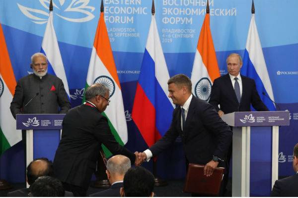 Большой контракт: Индия заказала у России оружия на 14,5 миллиарда долларов