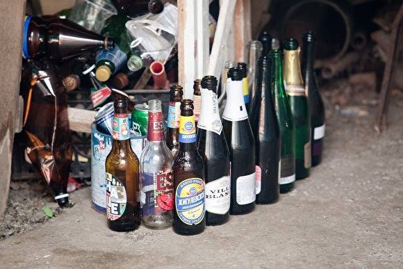 В России количество умерших от отравления алкоголем выросло на 17,2%. Данные по УрФО