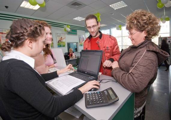 Средний платеж россиян по потребкредитам достиг 22,3 тысячи рублей