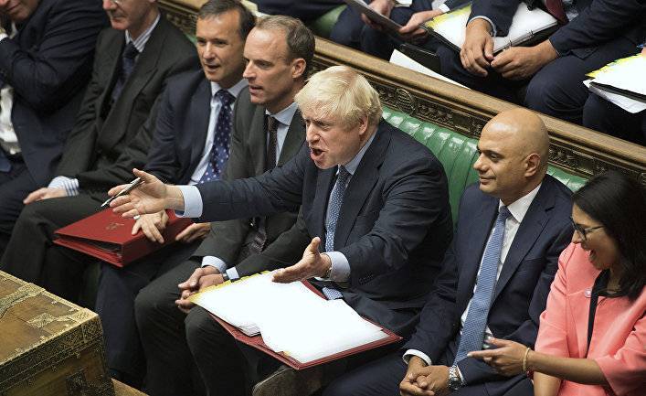 Читатели британской прессы о спорах в их парламенте: Джонсон ни на один вопрос не ответил.
