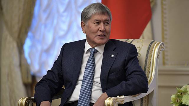 Суд Киргизии признал законным арест экс-президента Атамбаева