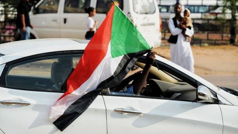 Борьба в Персидском заливе за ресурсы Судана несет потери для страны