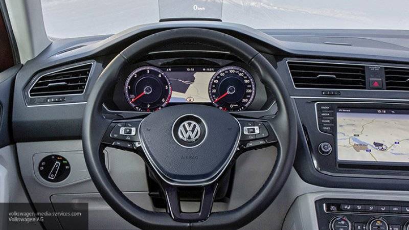 Гибридный Volkswagen Golf GTE 2020 вывели на тесты
