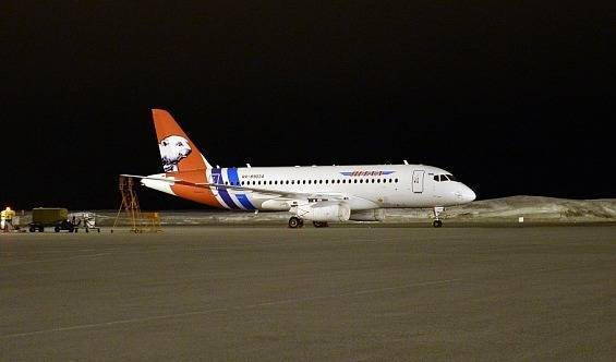 Рейс АК «Ямал» в аэропорту Ноябрьска задержали на шесть часов из-за ЧП на взлетной полосе