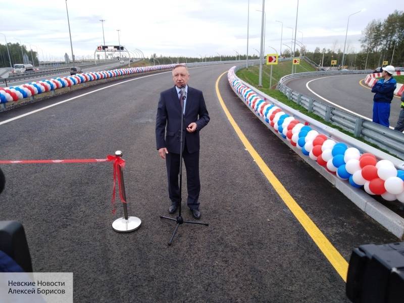 Беглов лично проверил качество работ на запущенной дорожной развязке у Белоострова
