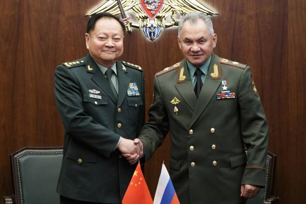 Новая стадия отношений России и КНР: определены направления в военной сфере
