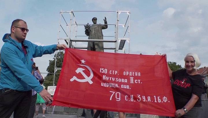 Памятник маршалу Коневу разделил пражан на два лагеря