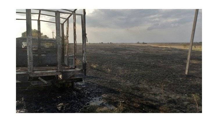 Сгорела "Газель" – гори и поле: в Крыму потушили сухостой