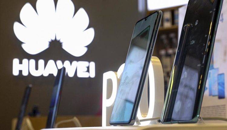 В ходе ВЭФ сообщили о переговорах по внедрению ОС «Аврора» на устройства Huawei