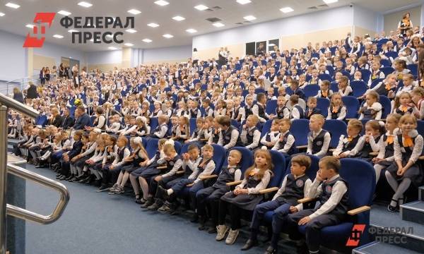 В Москве обсудят введение в России единой школьной формы