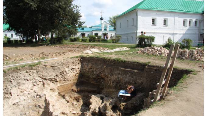 Сотрудники Эрмитажа нашли во Владимирской области тронный зал Ивана Грозного
