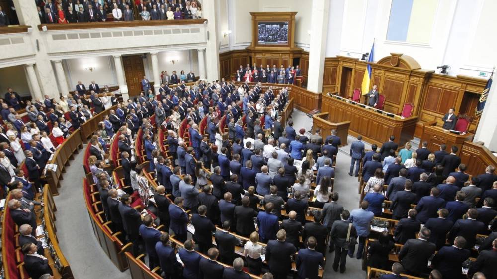 Депутат Рады заявил, что Украина «быстро пойдет» по пути Порошенко